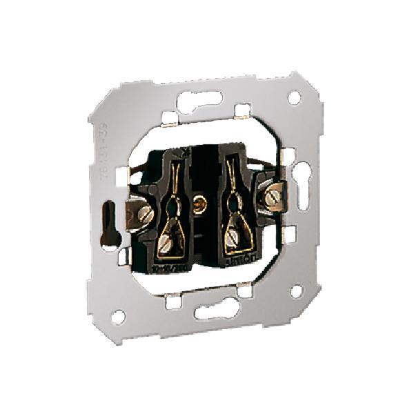 SIMON 82 gniazdo pojedyncze b/uz. zaciski śrubowe 16A 250V (mechanizm)