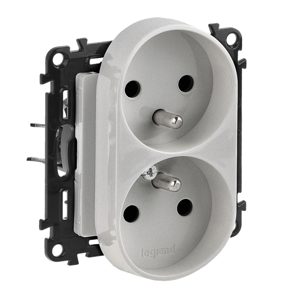gniazdo VALENA LIFE podwójne 2X2P+Z aluminium
