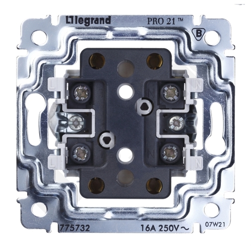 gniazdo LIFE podwójne IP2 16A