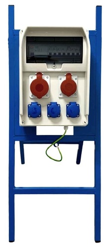 rozdzielnica R-BOX 382BR 11S: 1x32A/5P, 1x16A/5P,3x250V, 400V, IP44 + zabezpieczenia + stojak B.1517